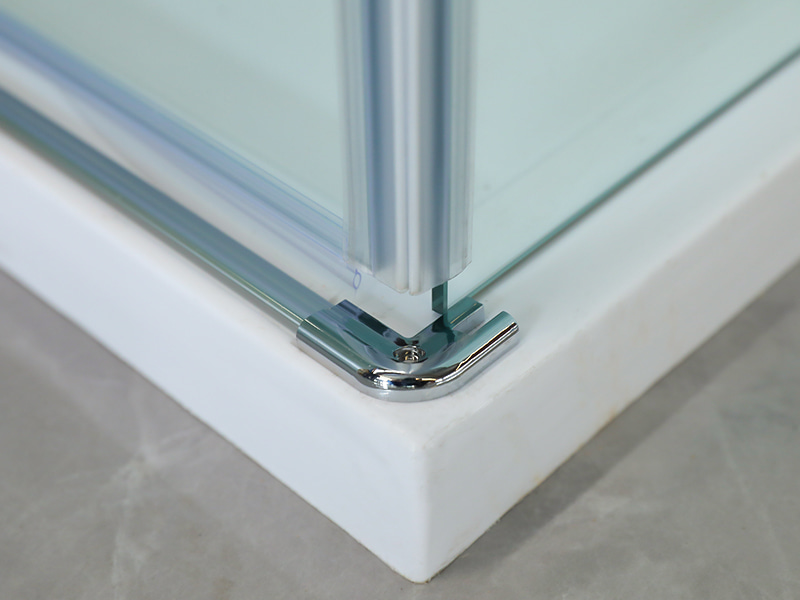 LD Pivot duschkabin i krom aluminiumprofil LD Pivot duschkabin i krom aluminiumprofil