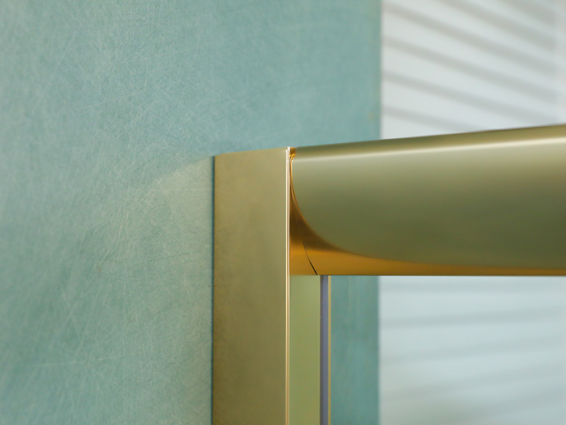 SQUARE skjutduschkabinett, klart härdat glas med tryck, guldaluminiumprofil, handtag med dubbla hål, med bricka SQUARE skjutduschkabinett, klart härdat glas med tryck, guldaluminiumprofil, handtag med dubbla hål, med bricka