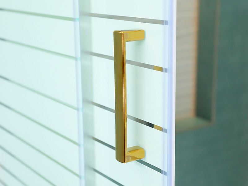 SQUARE skjutduschkabinett, klart härdat glas med tryck, guldaluminiumprofil, handtag med dubbla hål, med bricka SQUARE skjutduschkabinett, klart härdat glas med tryck, guldaluminiumprofil, handtag med dubbla hål, med bricka