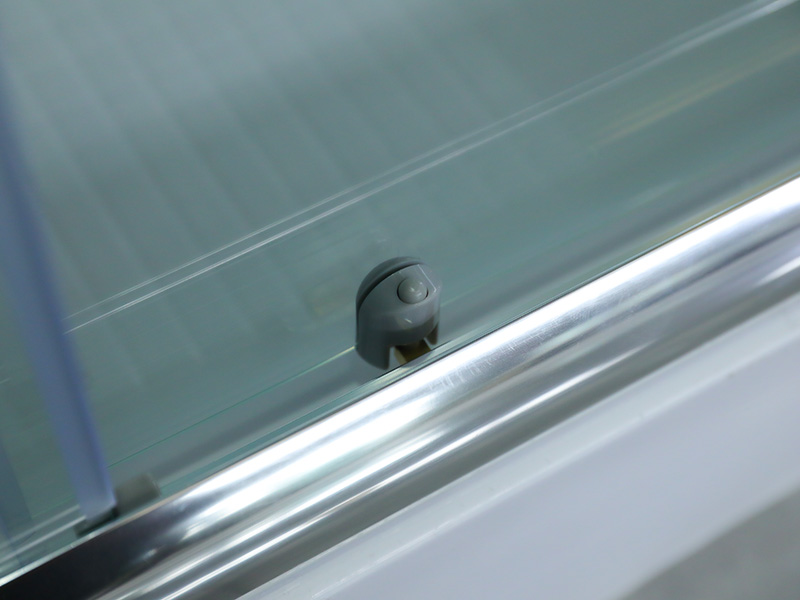 RE Krom Aluminiumram Härdat glas Fyrkantigt skjutduschkabinett med bricka RE Krom Aluminiumram Härdat glas Fyrkantigt skjutduschkabinett med bricka