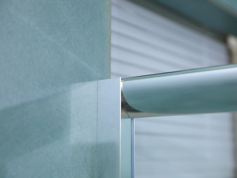 RE Krom Aluminiumram Härdat glas Fyrkantigt skjutduschkabinett med bricka RE Krom Aluminiumram Härdat glas Fyrkantigt skjutduschkabinett med bricka