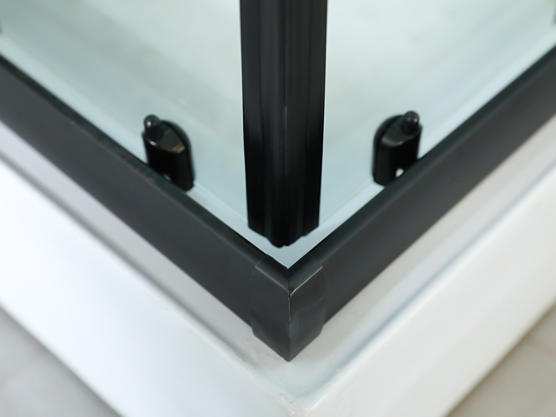 SQ Klart härdat glas med tryckning av skjutduschkabinett SQ Klart härdat glas med tryckning av skjutduschkabinett