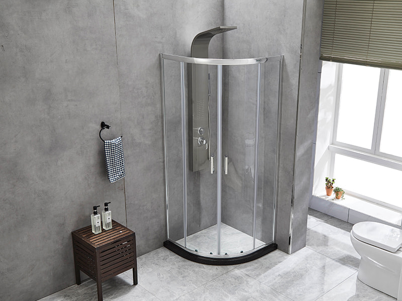 SE skjutbara duschvägg, klart härdat glas, krom aluminiumprofil, handtag med dubbla hål, utan bricka SE skjutbara duschvägg, klart härdat glas, krom aluminiumprofil, handtag med dubbla hål, utan bricka