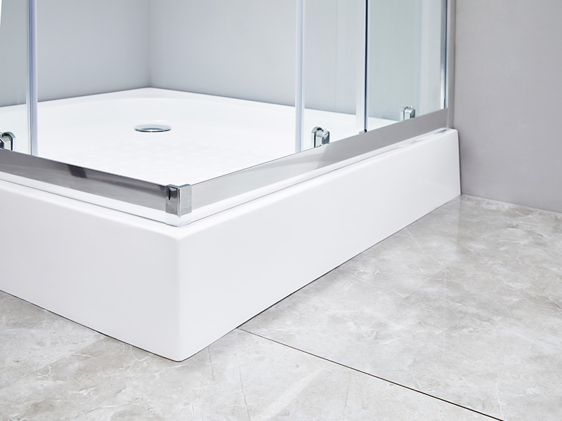 SQ Klart härdat glas badrum med skjutbar duschvägg, med bricka SQ Klart härdat glas badrum med skjutbar duschvägg, med bricka