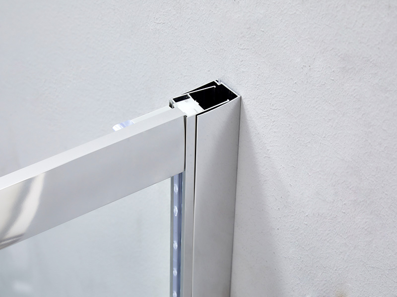 SQ Klart härdat glas badrum med skjutbar duschvägg, med bricka SQ Klart härdat glas badrum med skjutbar duschvägg, med bricka